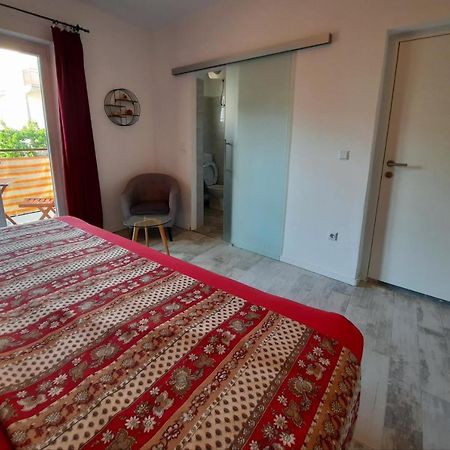 Primošten Apartments Zoro المظهر الخارجي الصورة